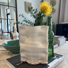 Load image into Gallery viewer, Wavy Vase