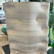 Load image into Gallery viewer, Wavy Vase