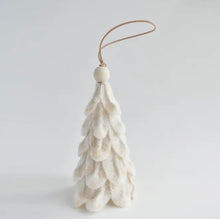 Load image into Gallery viewer, Felt Christmas Tree