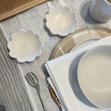 Load image into Gallery viewer, Ceramic Flower