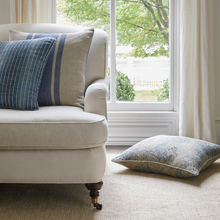 Load image into Gallery viewer, Pebble rug in a living room setting