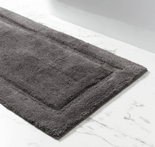 Load image into Gallery viewer, Classic Bath Rug