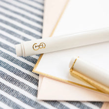 Load image into Gallery viewer, Felt Crisp White Pen
