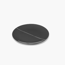 Load image into Gallery viewer, Serax Zuma 9&quot; Plate
