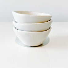 Load image into Gallery viewer, 4&quot; Round Bowl
